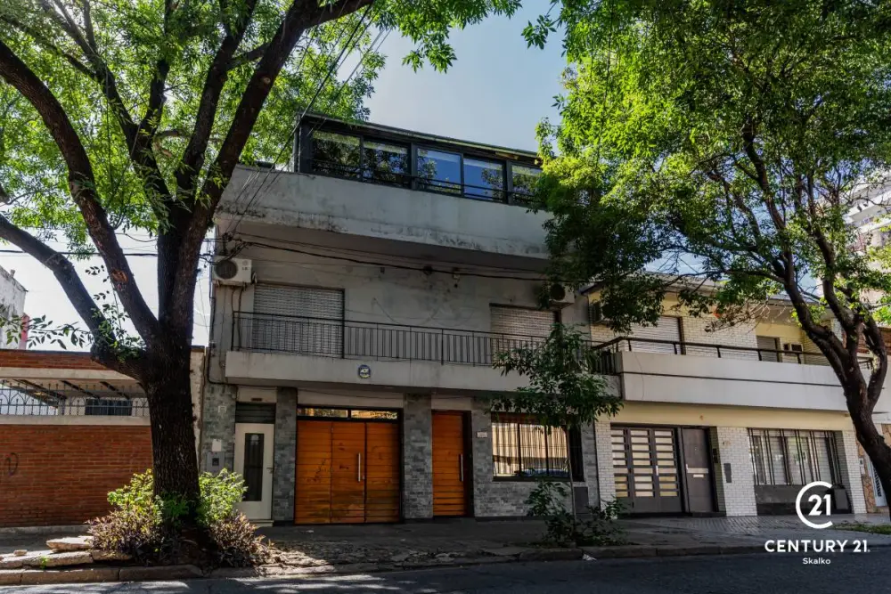 Casa de 5 dormitorios en Abasto, foto 2