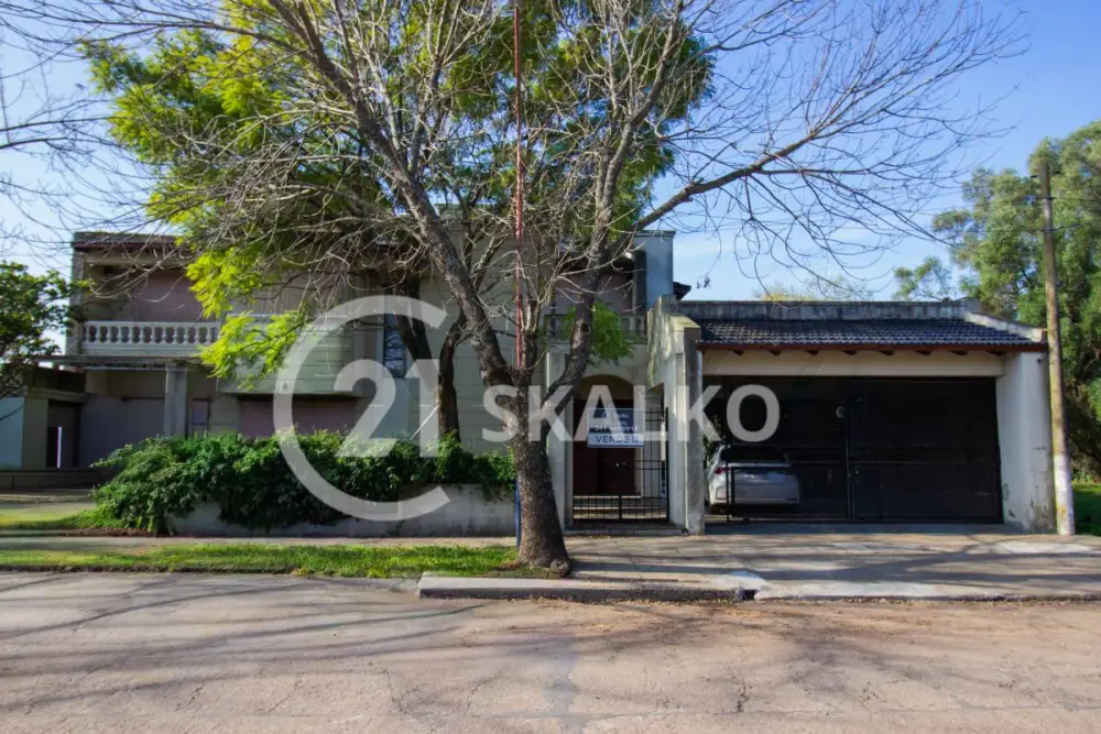 Casa de 5 dormitorios en Villa Amelia, foto 3