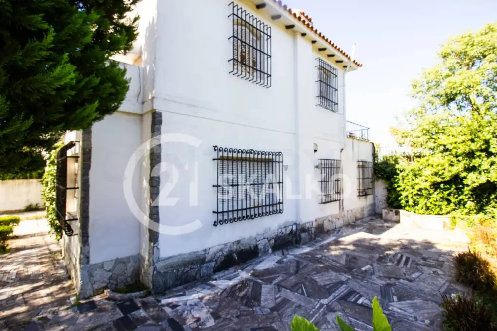 Casa de 4 dormitorios en Tiro Suizo, foto 3