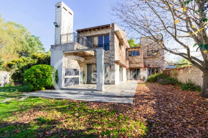 Casa de 5 dormitorios en Villa Amelia, foto 1