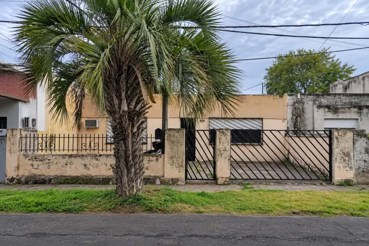 Casa de 3 dormitorios en Ludueña, foto 1
