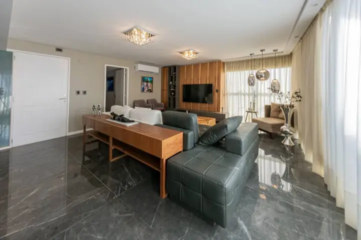 Departamento de 4 dormitorios en Pichincha, foto 1